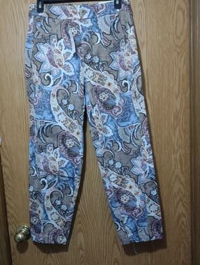 Chico's Paisley   Tapered Pant Swirl Floral Zippered Pant Fashion Mossy Grove .